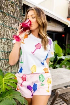 White Multi Wine Glass Tee -Queen of Sparkles IMG 8587