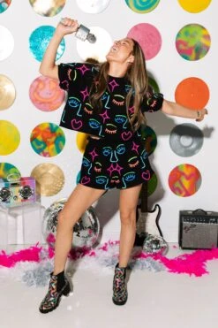 Queen Of Sparkles Rainbow Faces Short -Queen of Sparkles soelstudio QOSDEC 369 62ee7539 075c 43df bc34 451e28ec84a7