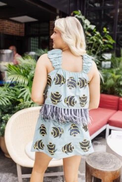 Blue Feather Bottom Fish Tank -Queen of Sparkles soelstudio QOSMAY2023 224