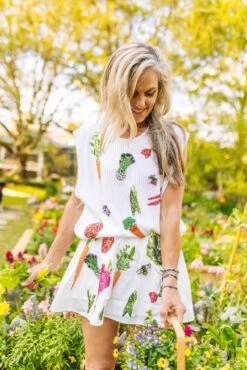 Queen Of Sparkles White Veggie Sweater Vest 7 Queen Of Sparkles White Veggie Sweater Vest -Queen of Sparkles soelstudio QOSMarch2023 488