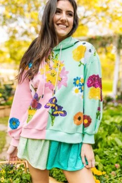 Queen Of Sparkles Pink & Green Bouquet Flowers Oversized Hoodie 6 Queen Of Sparkles Pink & Green Bouquet Flowers Oversized Hoodie -Queen of Sparkles soelstudio QOSMarch2023 499